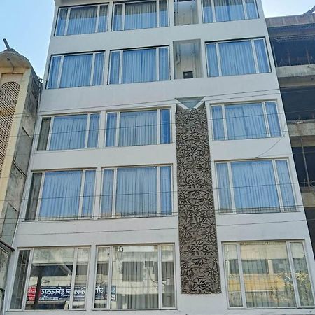 Hotel Ramniwas Jalgaon Eksteriør billede